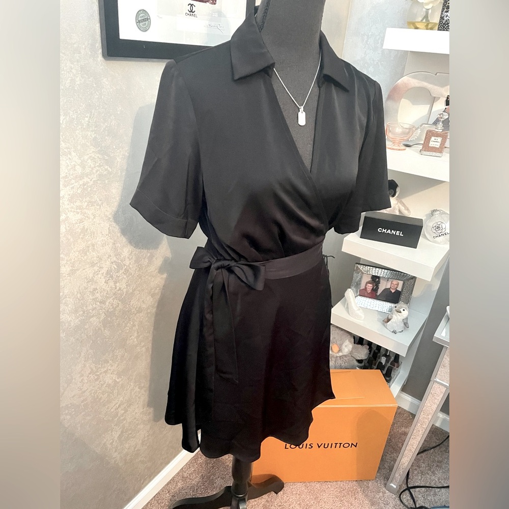 Elegant Black Wrap Dress - Picture 2 of 9
